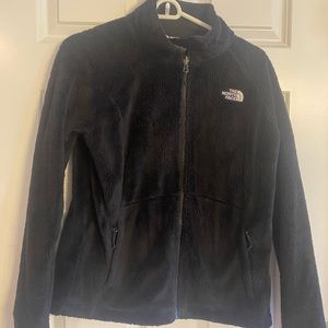 women’s medium fuzzy northface zip up